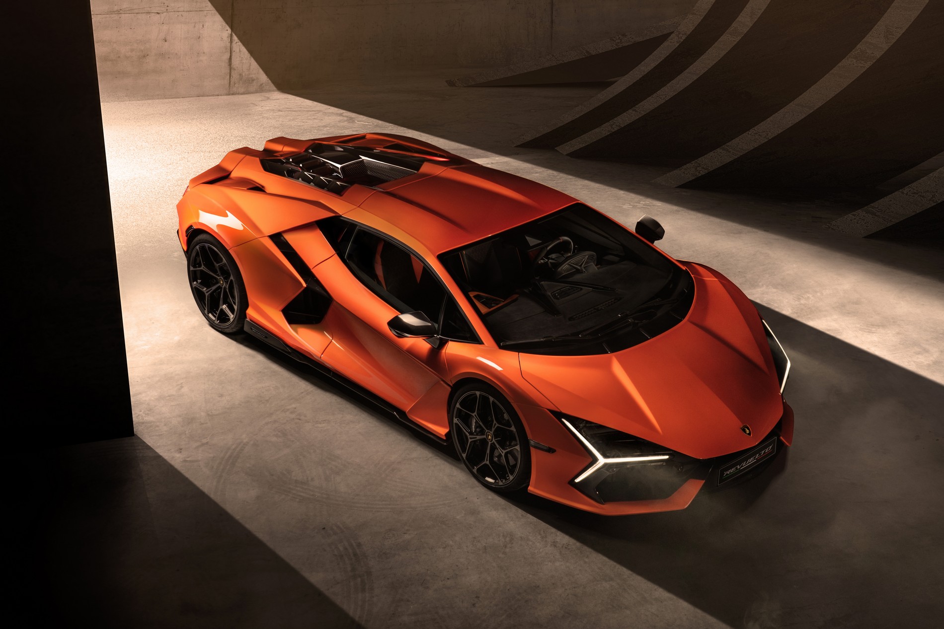 Lamborghini с луд супер хибрид