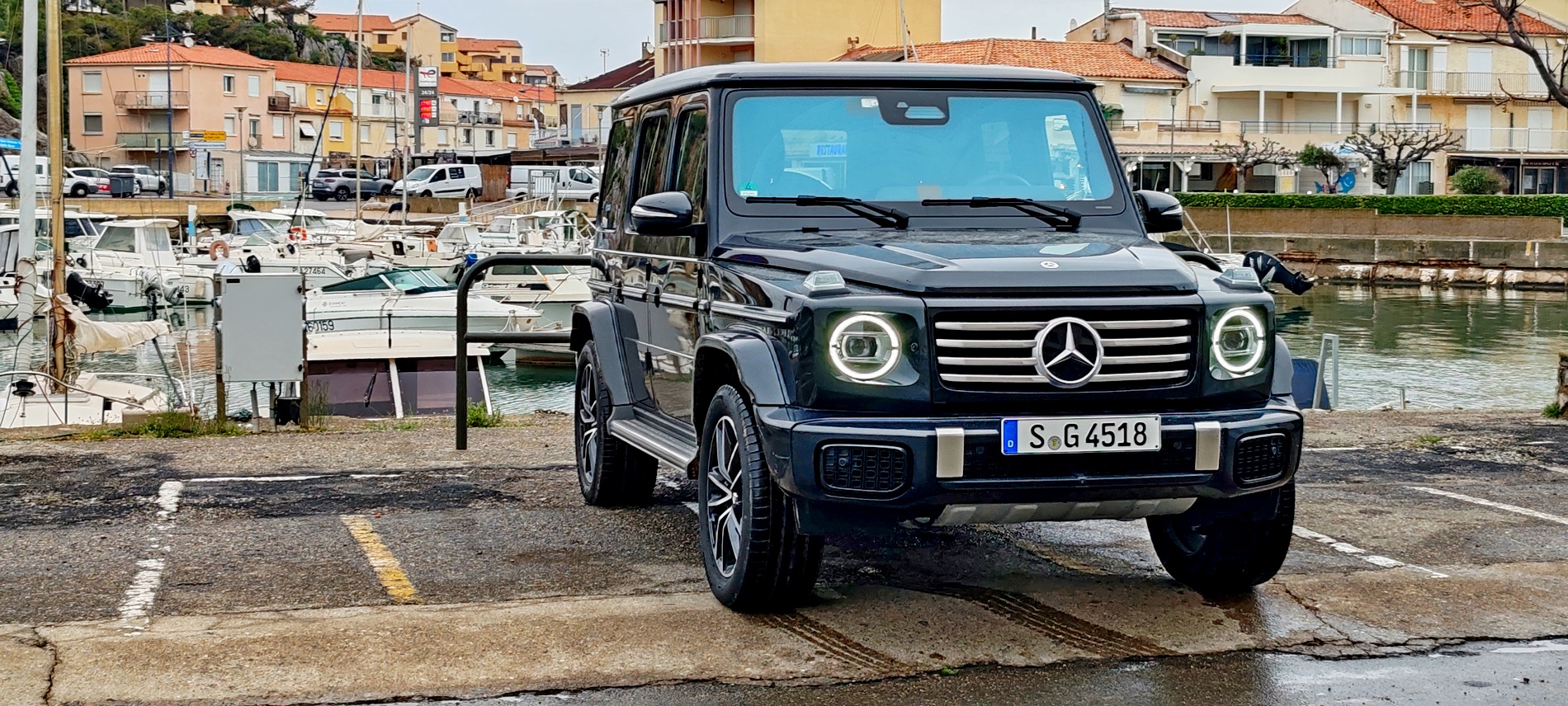 Караме обновената Mercedes G-класа