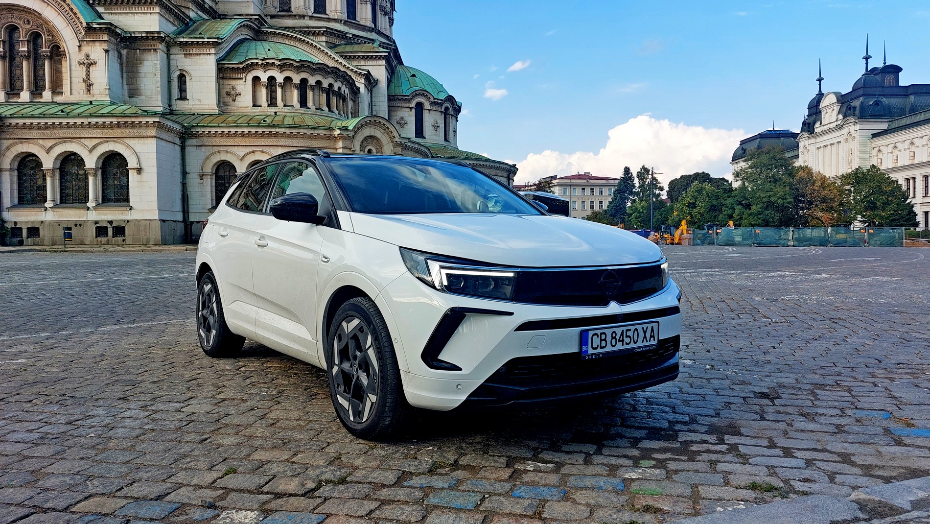 Караме Opel Grandland GSe с 300 к.с.