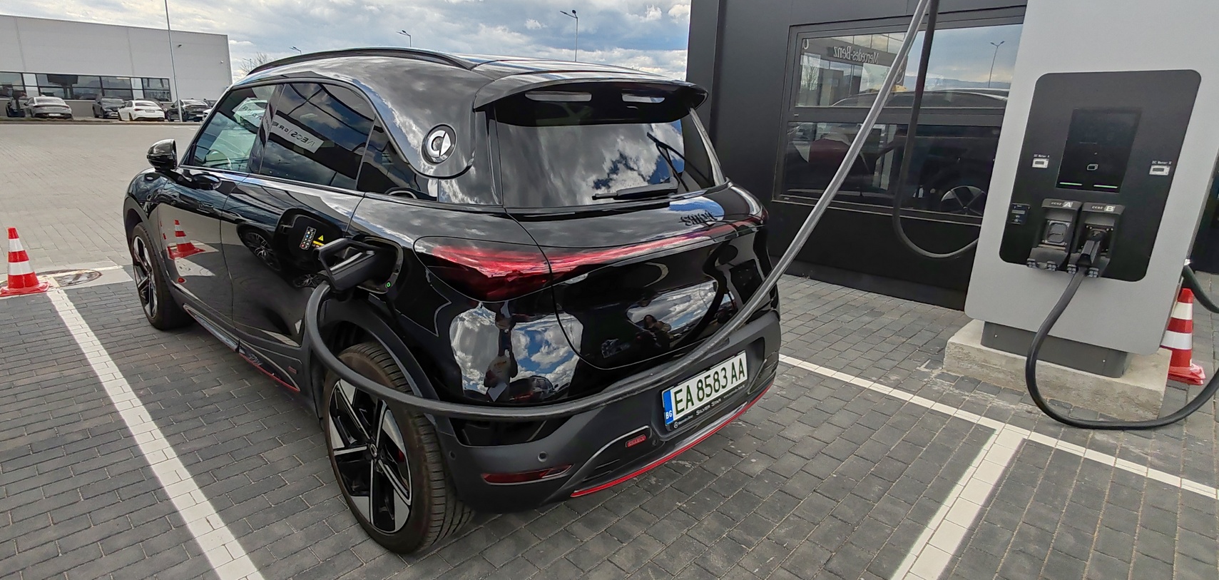 Караме електрическия Smart #1 Brabus