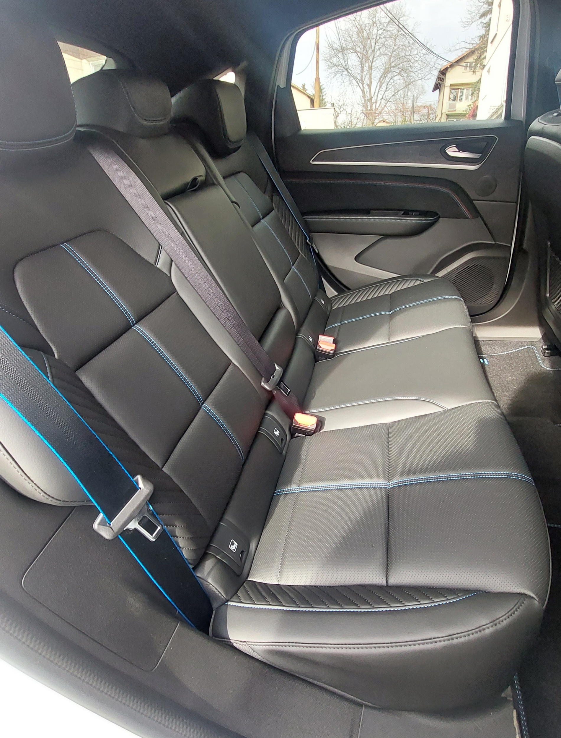 Караме Renault Arkana Esprit Alpine