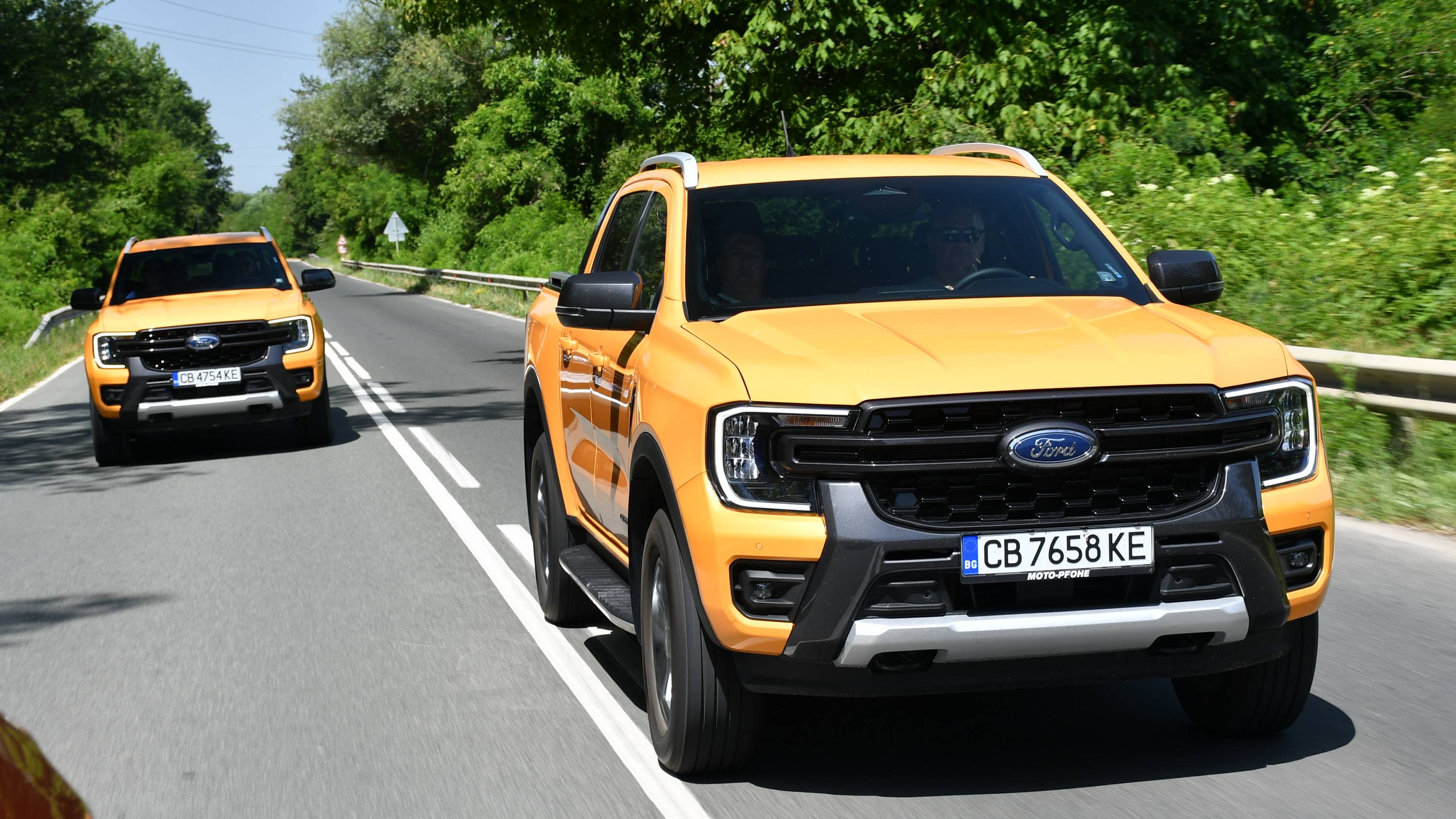 Караме офроудърите Ford Ranger и Bronco