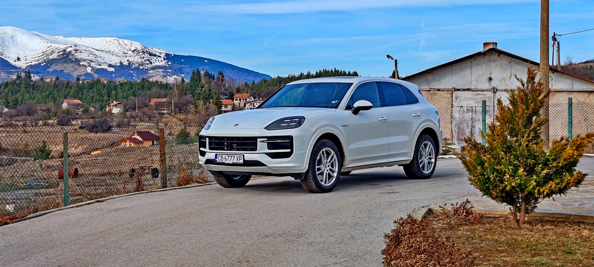 Караме новия Porsche Cayenne плъг-ин хибрид