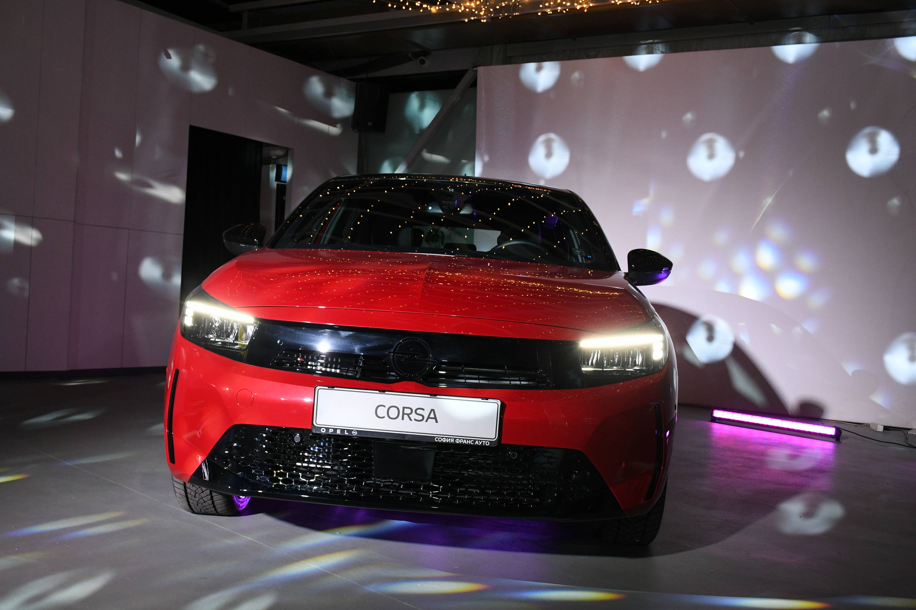 Opel Corsa пристигна в България