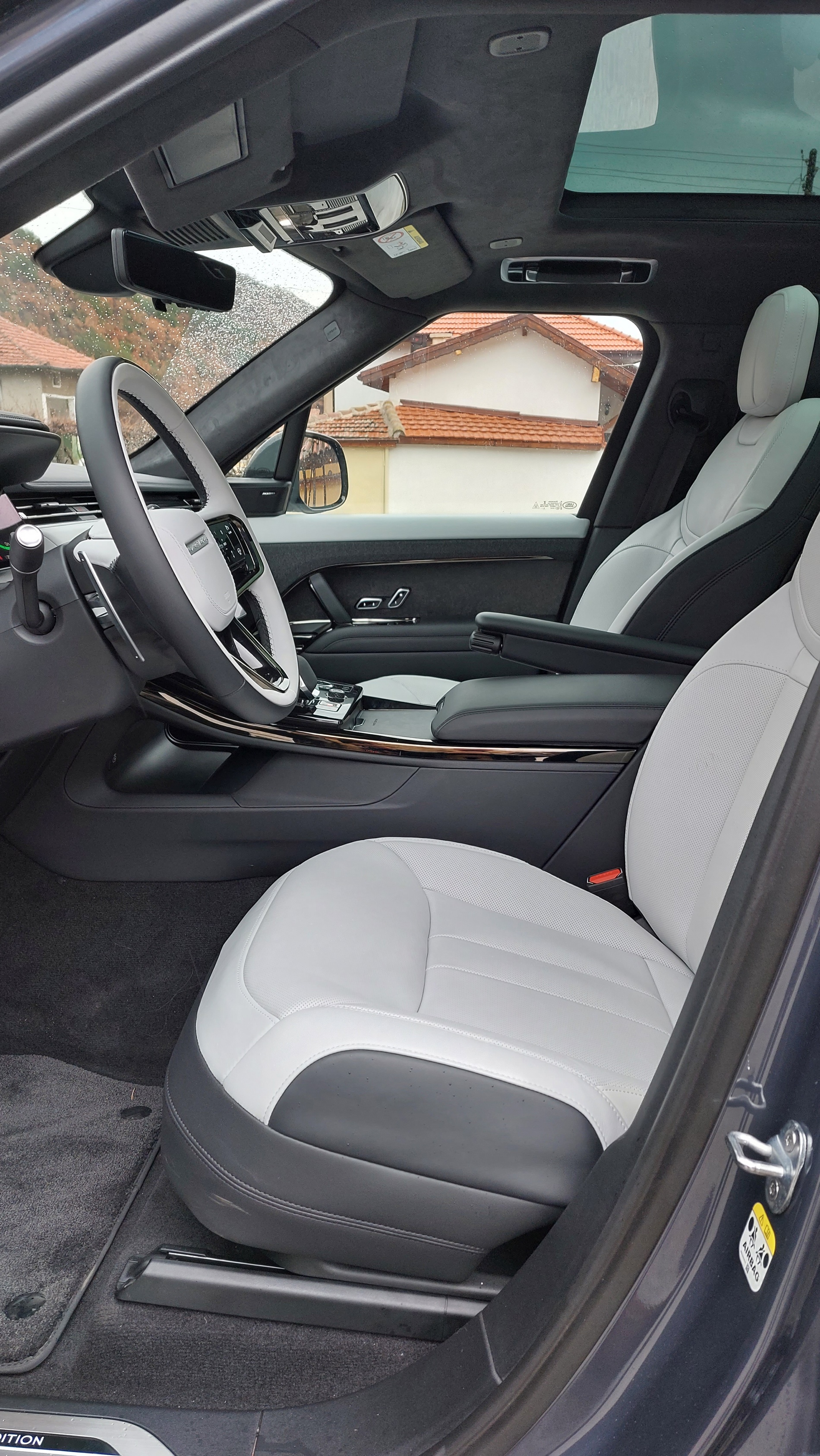 Караме новото поколение Range Rover Sport