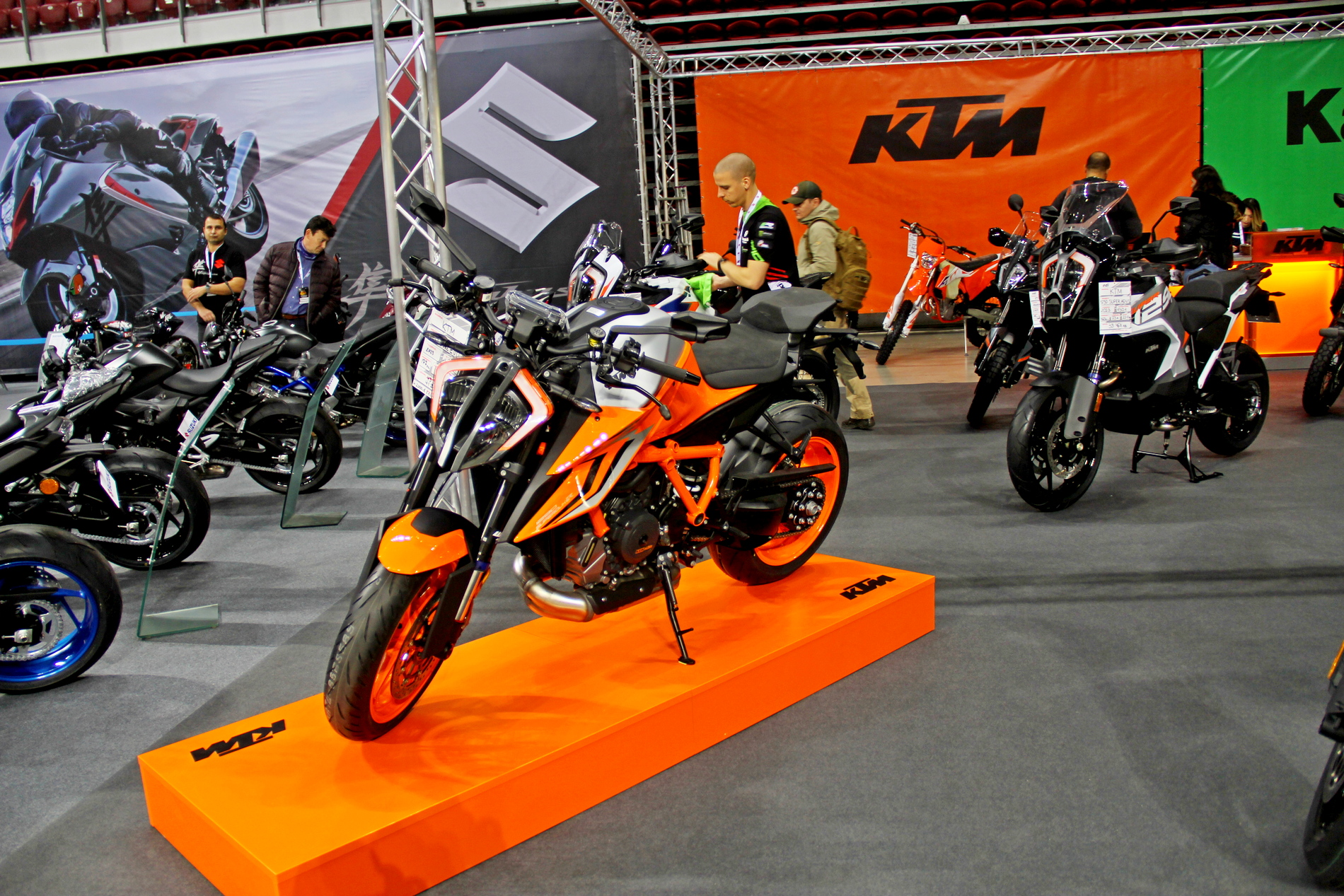 Премиери на всеки щанд на Moto Expo 2023