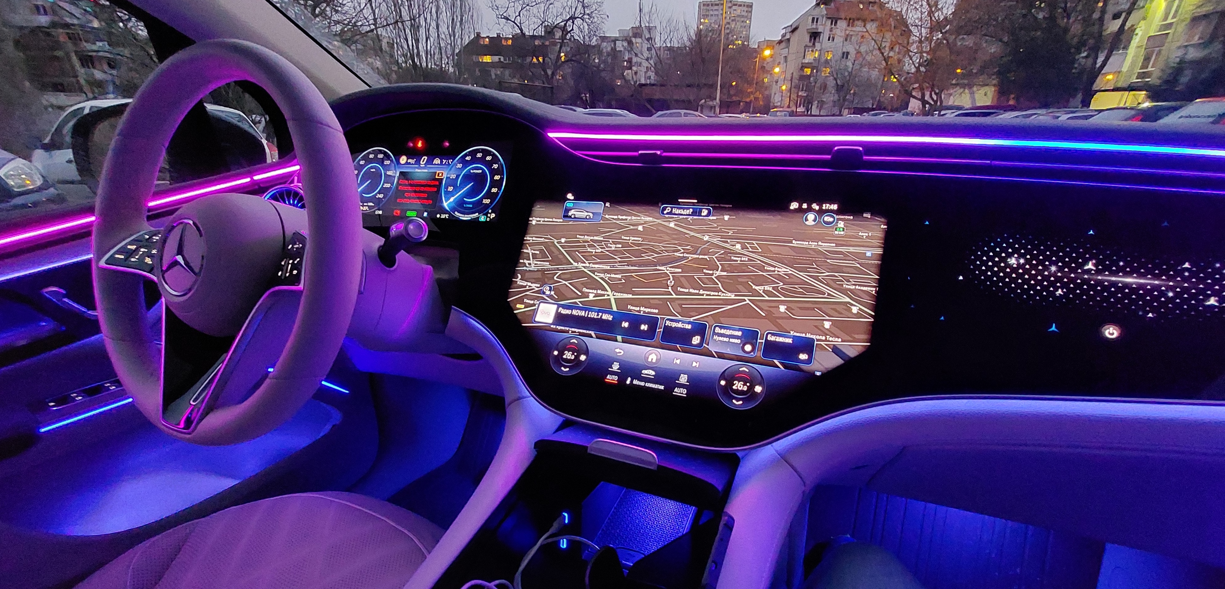 Караме електрическия Mercedes EQS SUV
