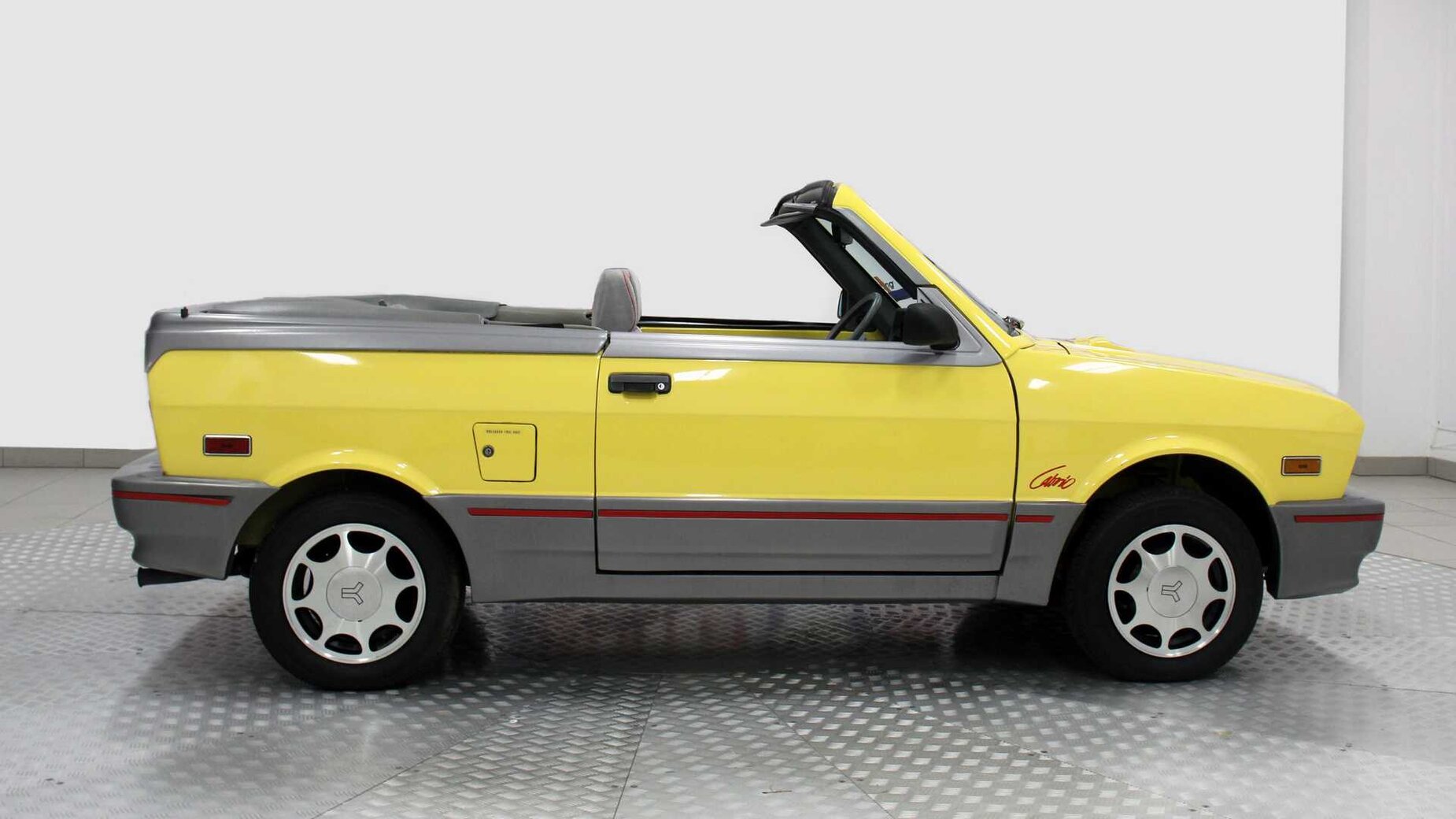 Продава се рядко Yugo GVC Cabrio