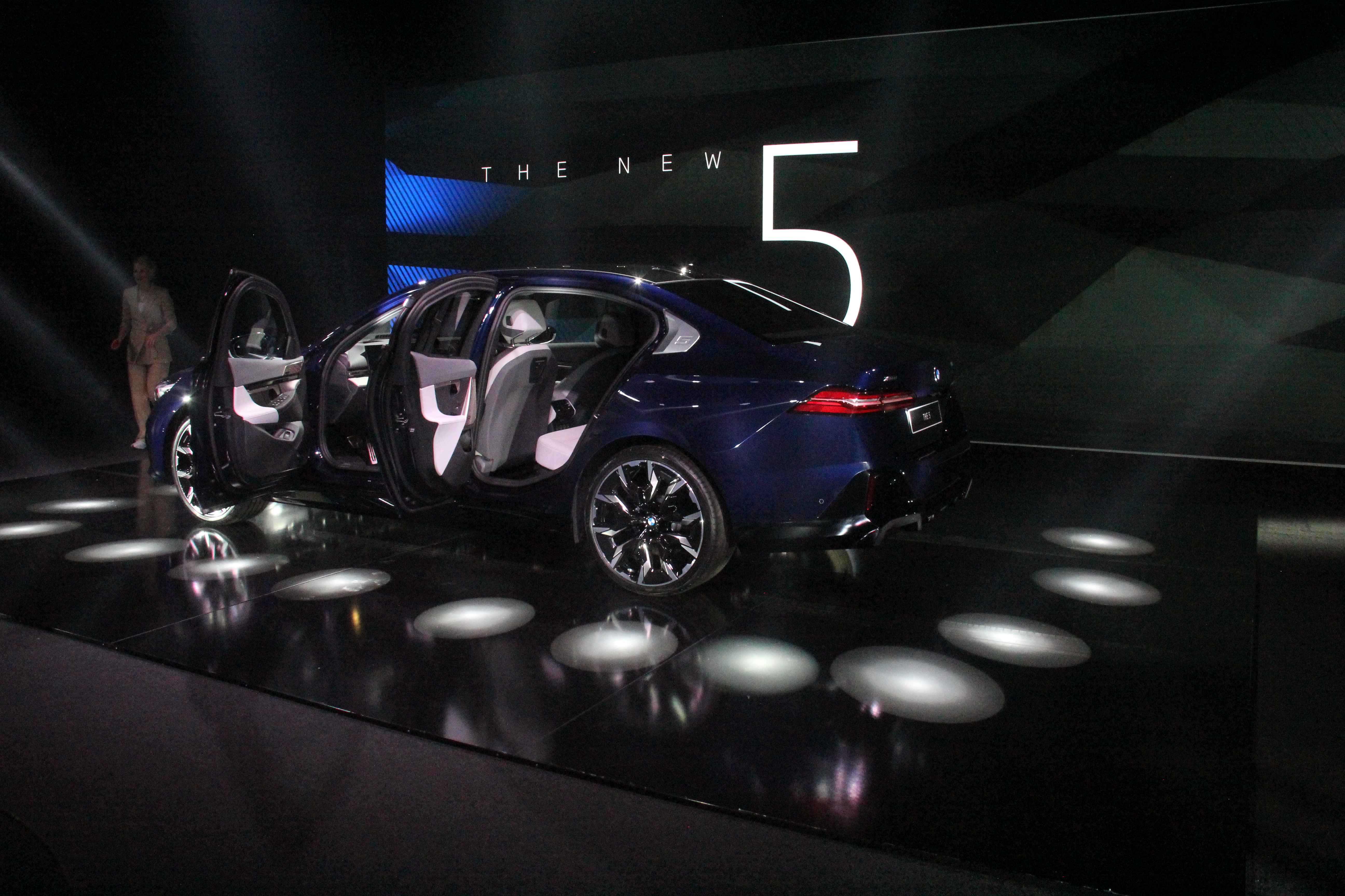 BMW Серия 5 пристигна в България