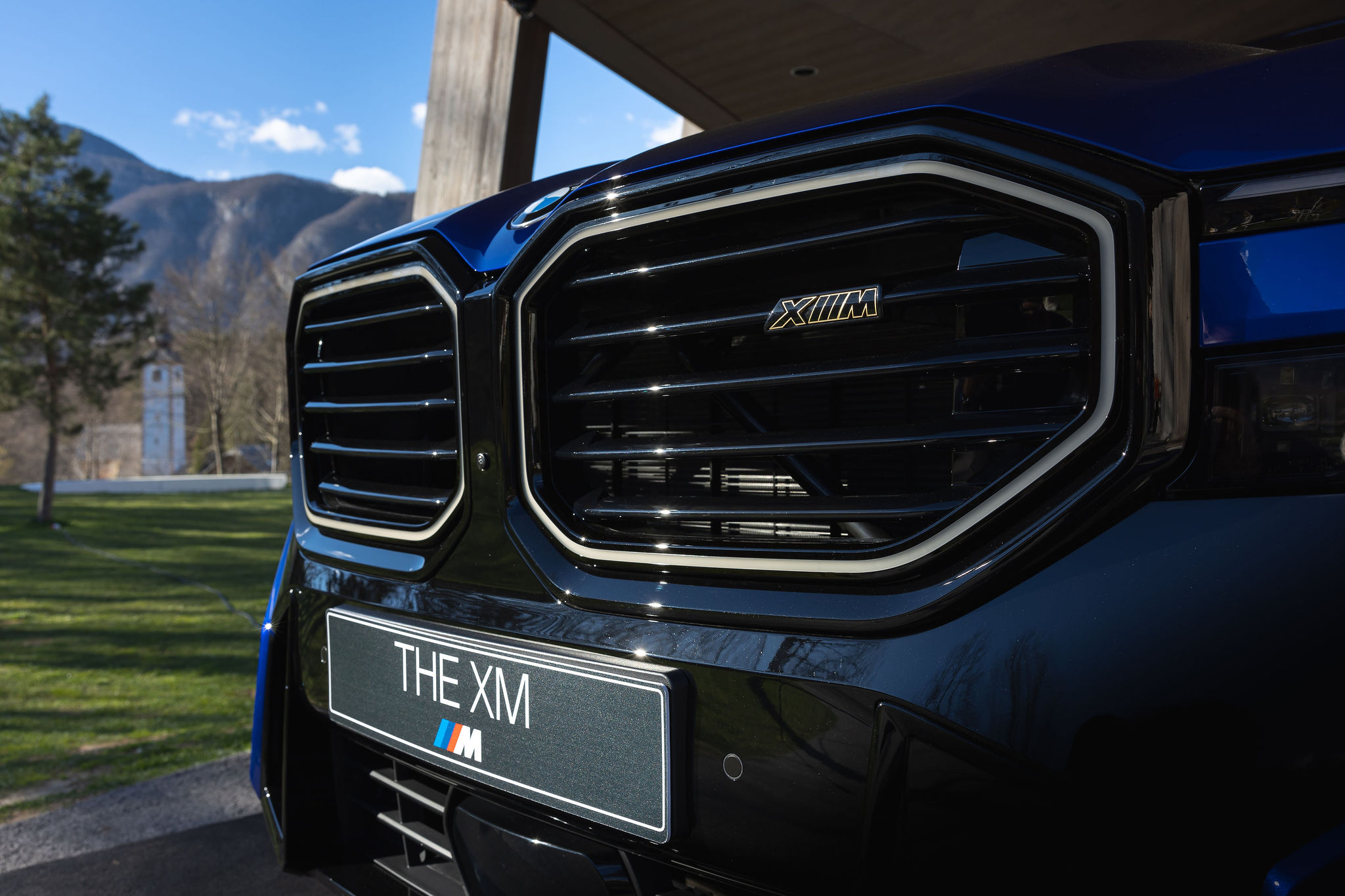 Разбулихме BMW ХМ и М2