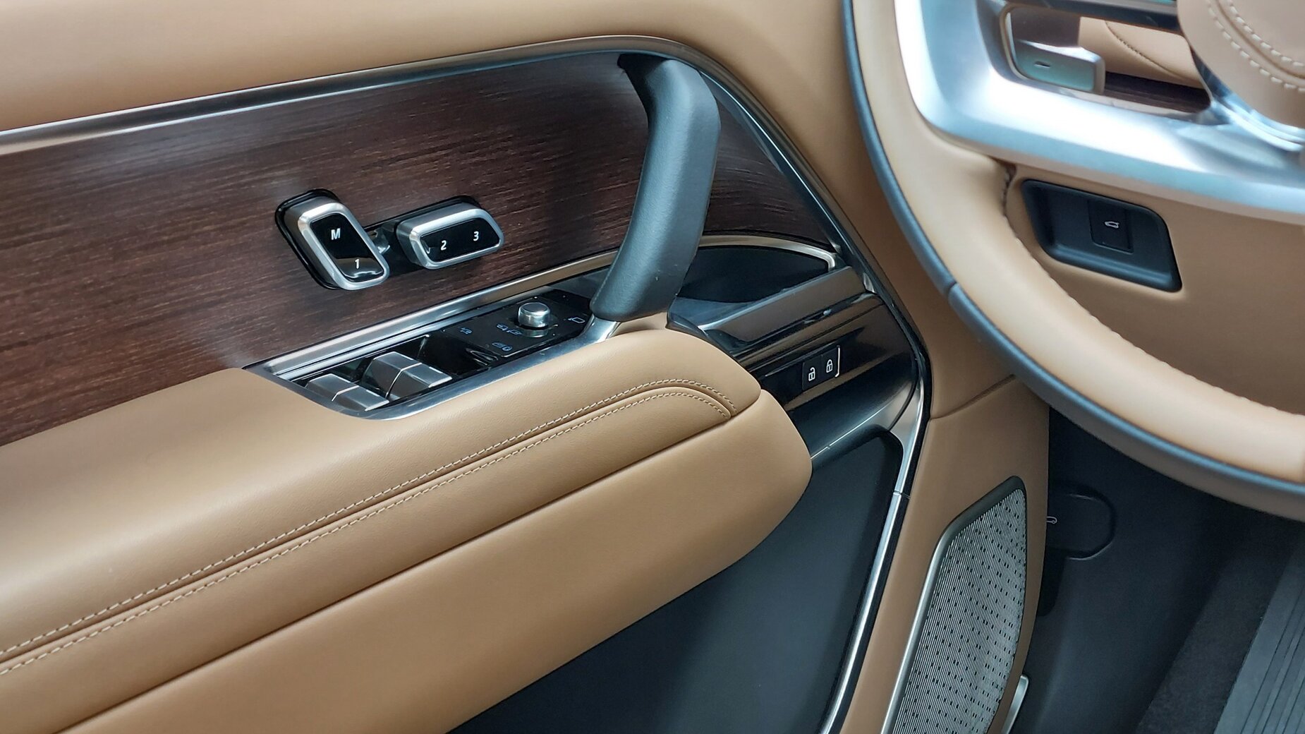 Караме новото поколение Range Rover