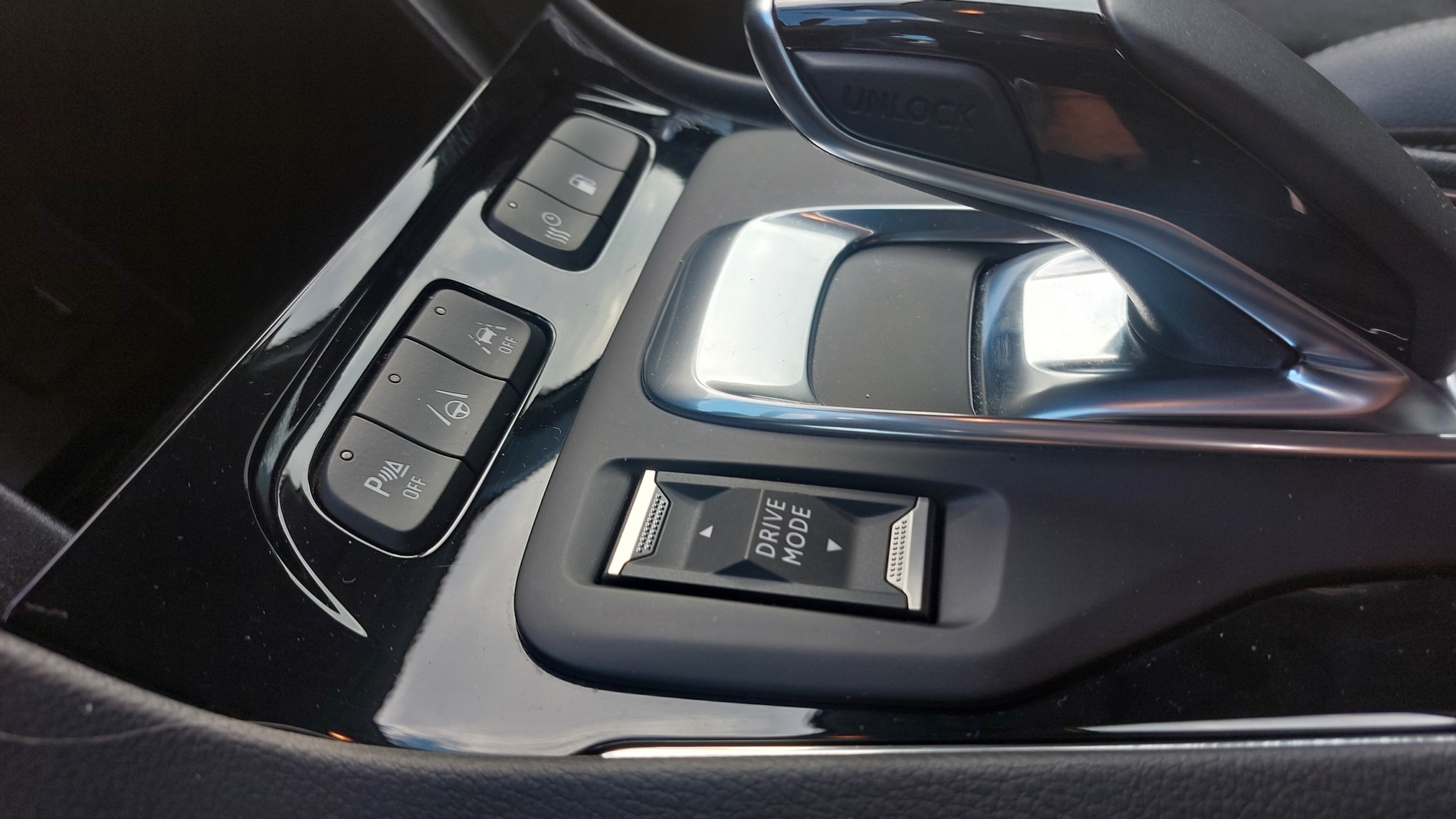 Караме Opel Grandland GSe с 300 к.с.