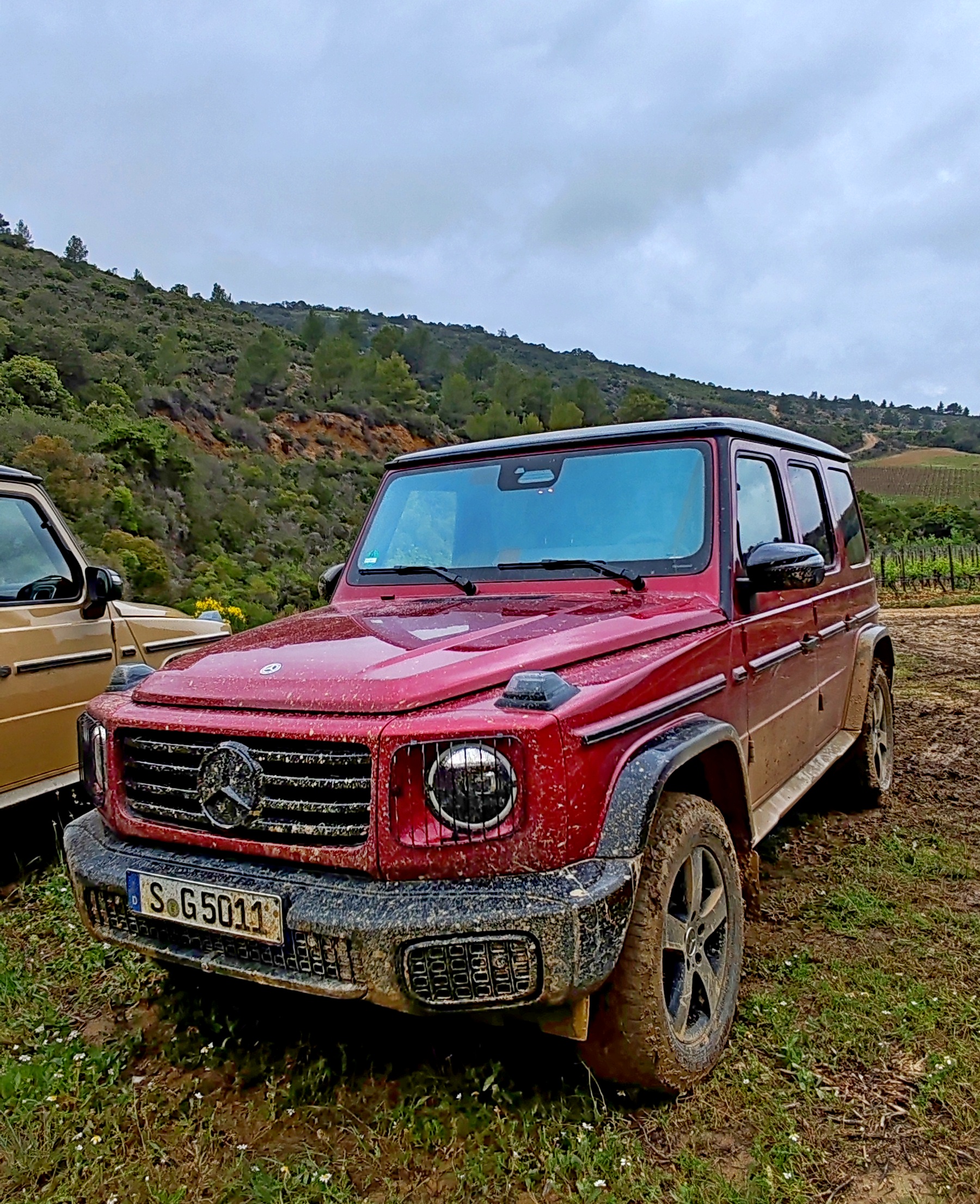 Караме обновената Mercedes G-класа