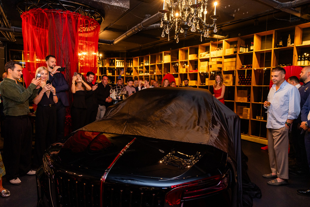 Официален дебют на Hongqi у нас