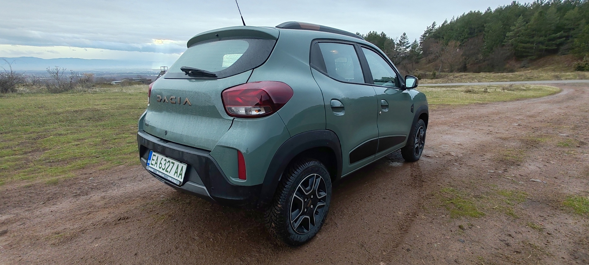 Караме електрическата Dacia Spring Extreme