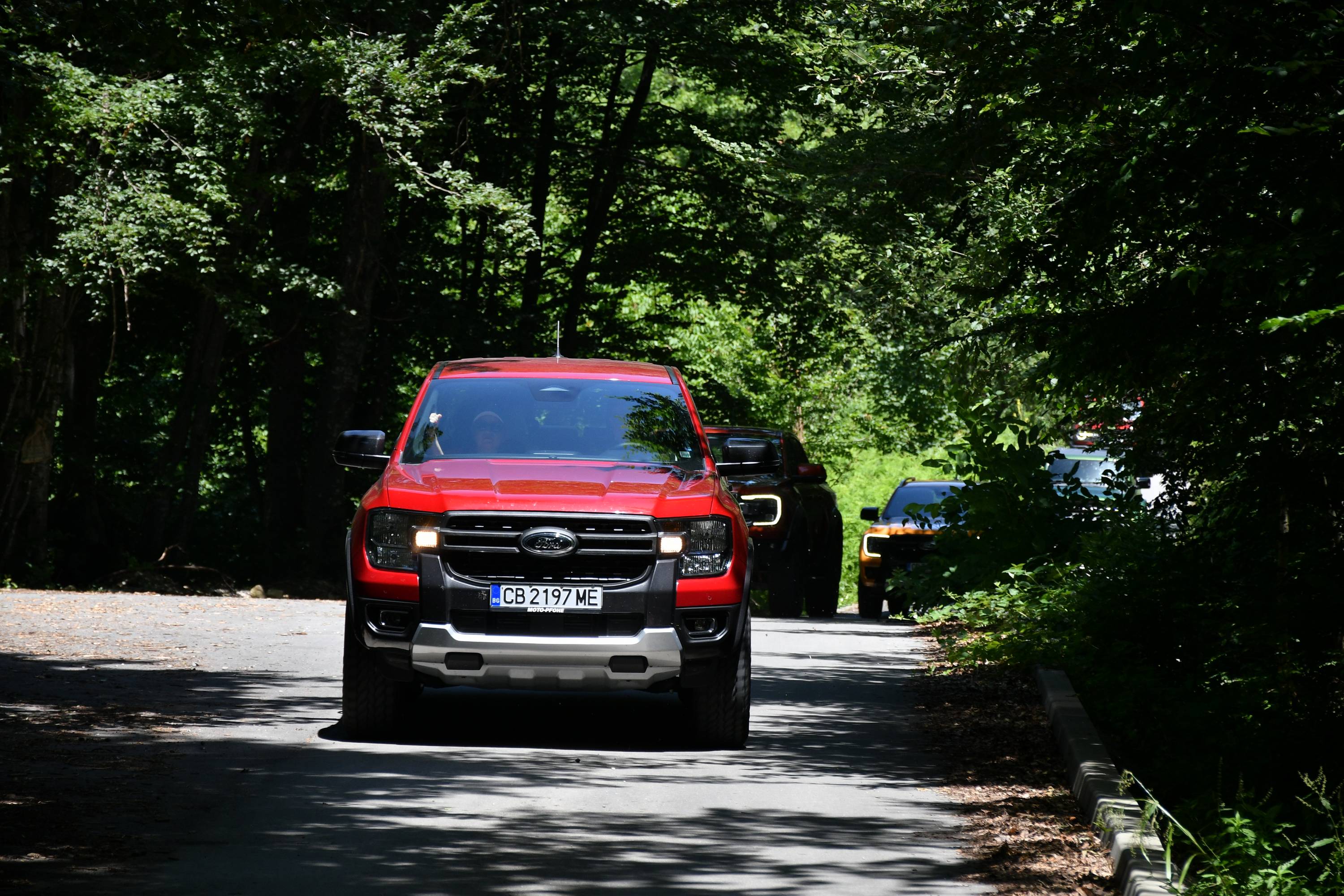 Караме офроудърите Ford Ranger и Bronco