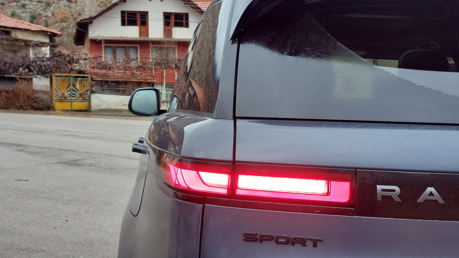 Караме новото поколение Range Rover Sport