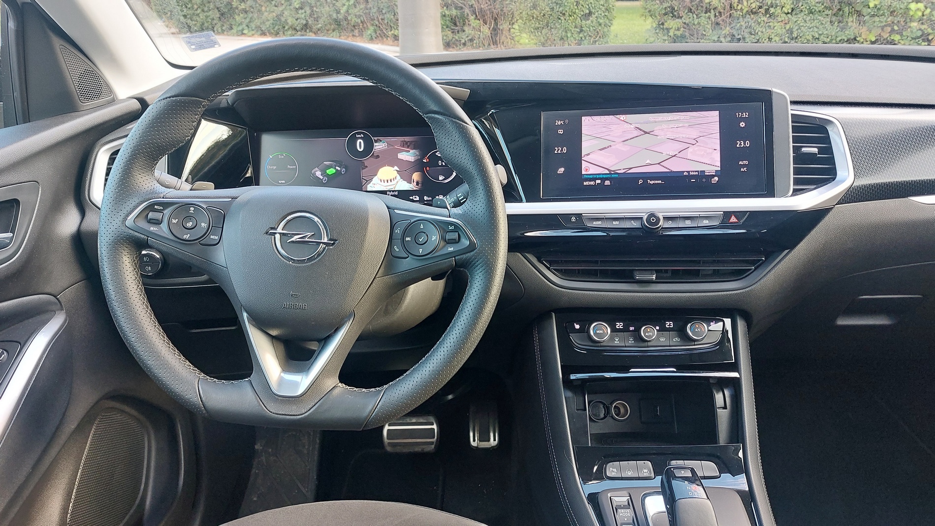 Караме Opel Grandland GSe с 300 к.с.