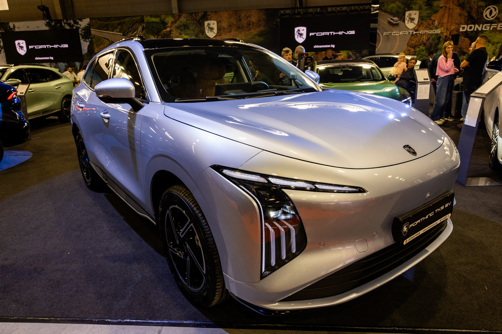 Forthing от групата на Dongfeng представи новия ТК5 на Asia Motor Show