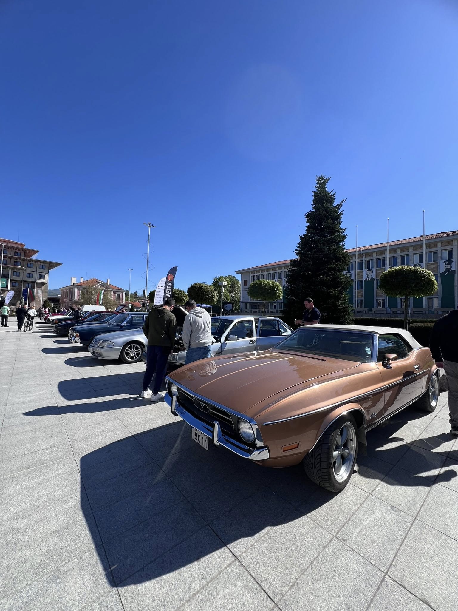 Chevrolet Corvette и Lotus Elan +2 спечелиха големите в Копривщица и Панагюрище