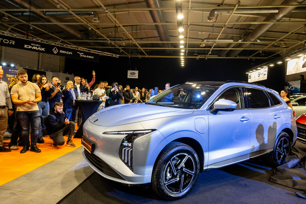 Forthing от групата на Dongfeng представи новия ТК5 на Asia Motor Show
