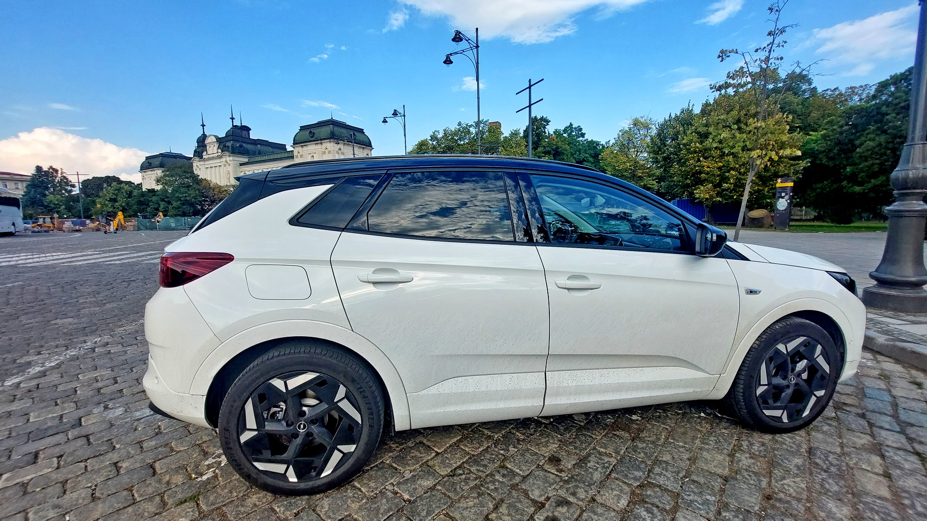 Караме Opel Grandland GSe с 300 к.с.
