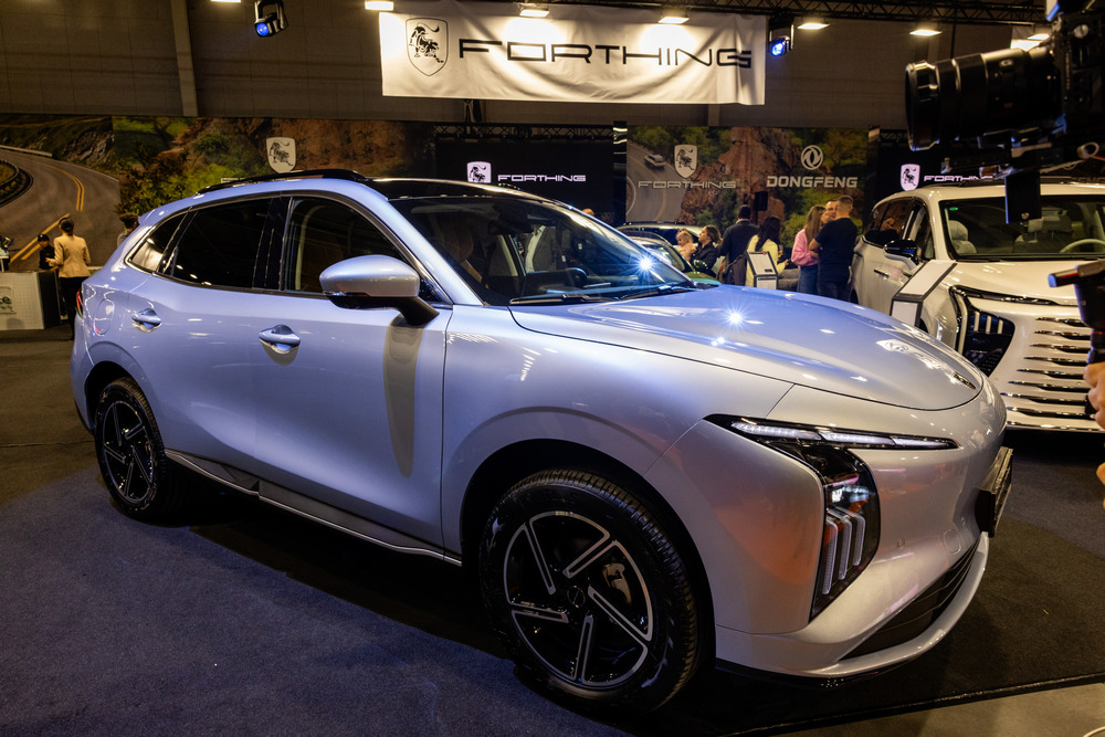 Forthing от групата на Dongfeng представи новия ТК5 на Asia Motor Show