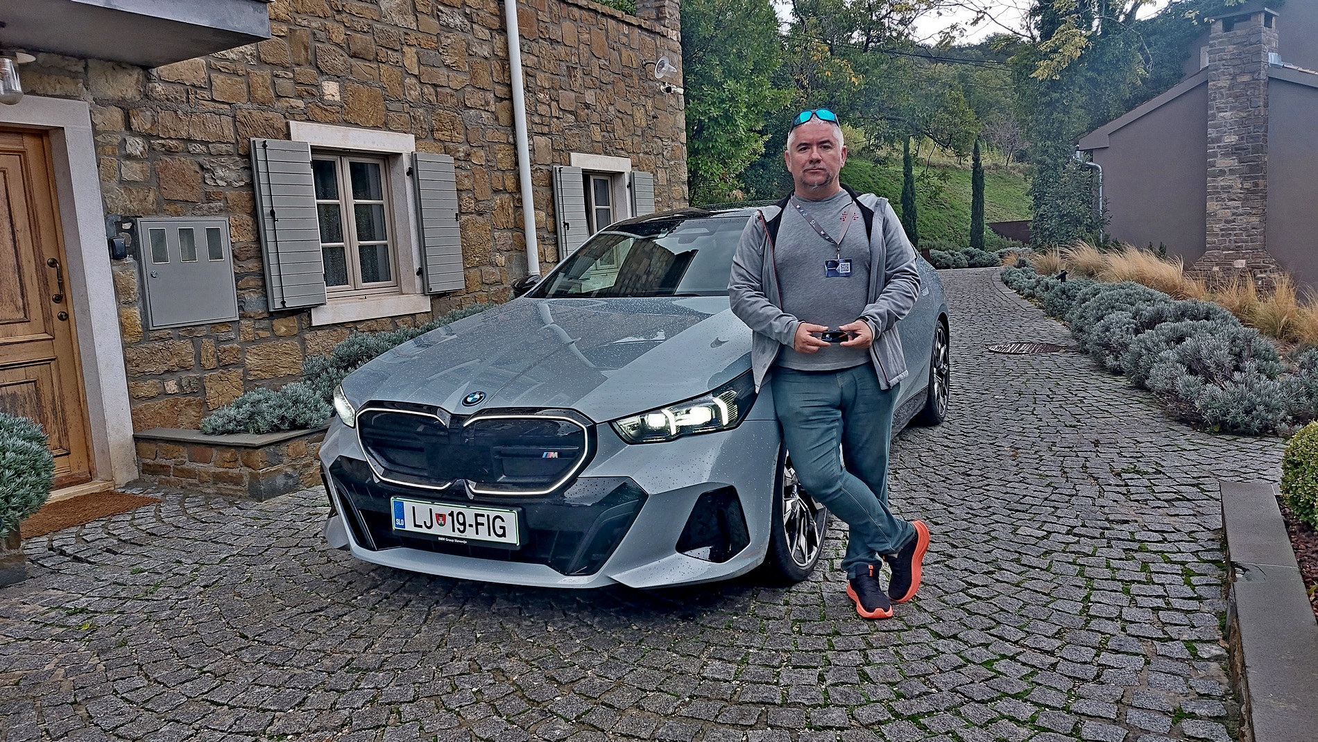 Караме новото поколение BMW Серия 5