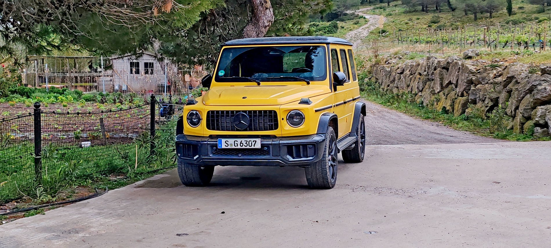 Караме обновената Mercedes G-класа