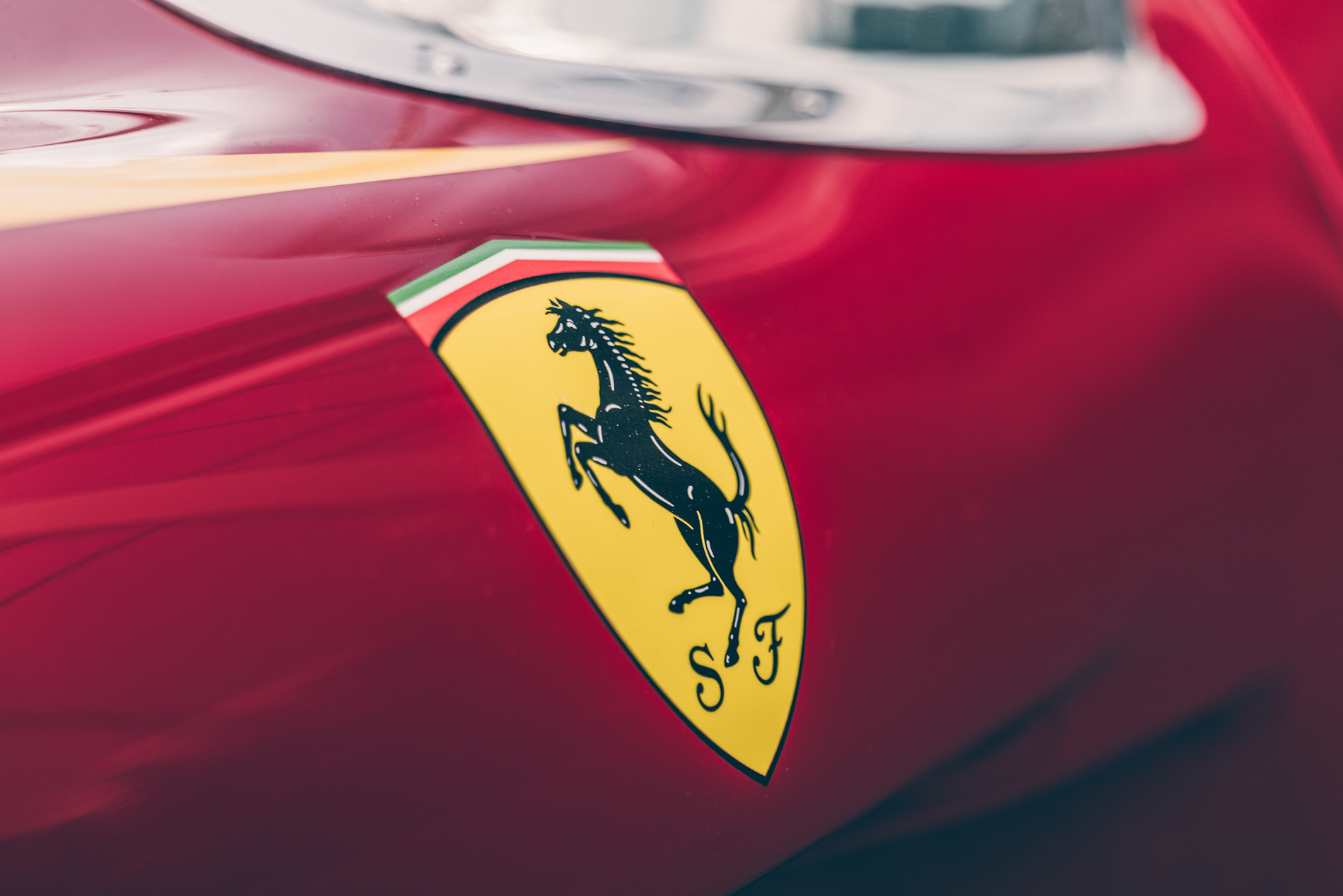 Има нова Ferrari Testa Rossa, но е електрическа и в мащаб 75%