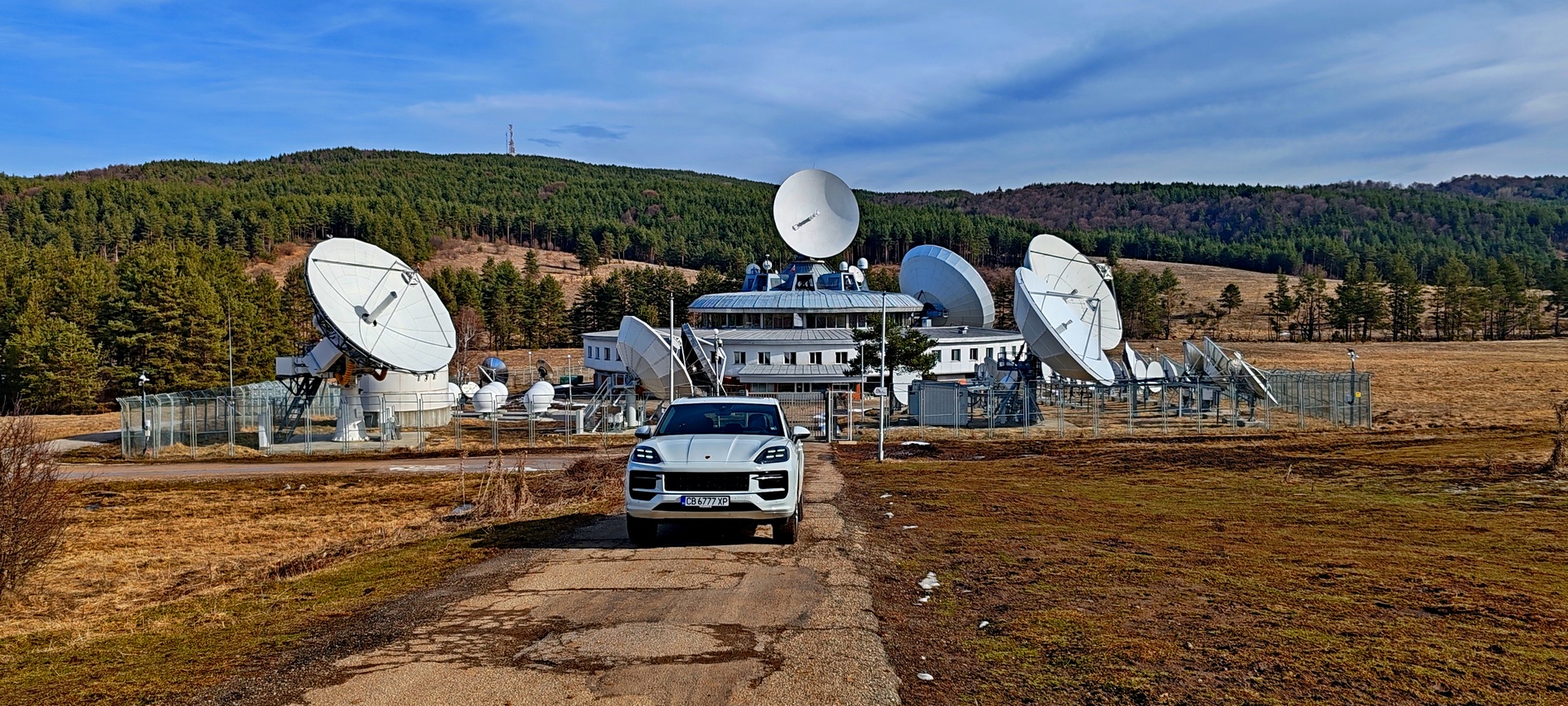 Караме новия Porsche Cayenne плъг-ин хибрид