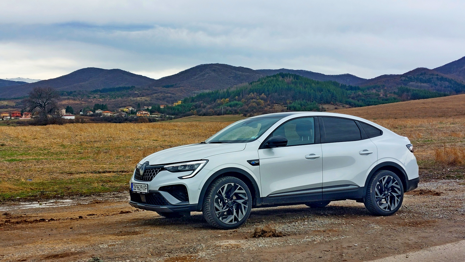 Караме Renault Arkana Esprit Alpine