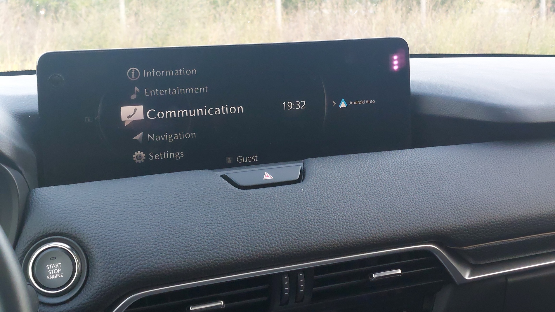 Караме Mazda CX-60 с дизелов шестак