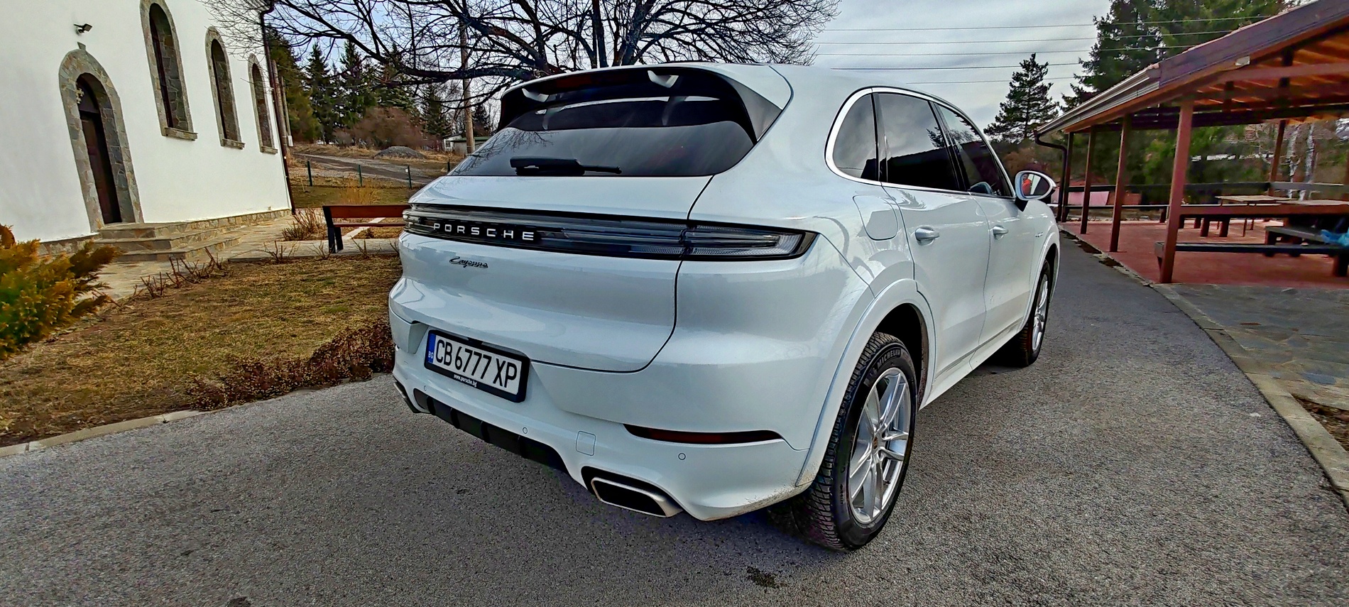 Караме новия Porsche Cayenne плъг-ин хибрид