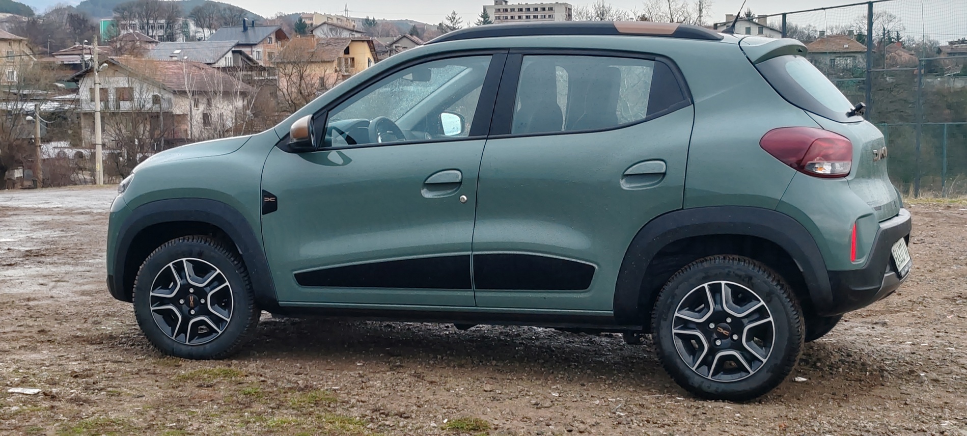 Караме електрическата Dacia Spring Extreme