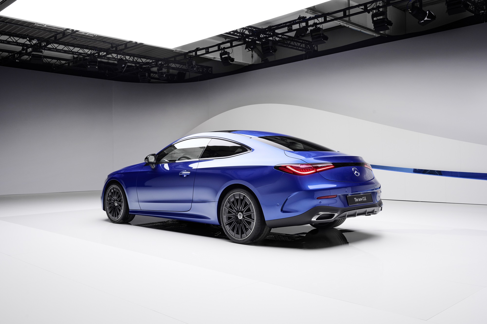 Дебют за Mercedes CLE Coupe и Е-клас у нас