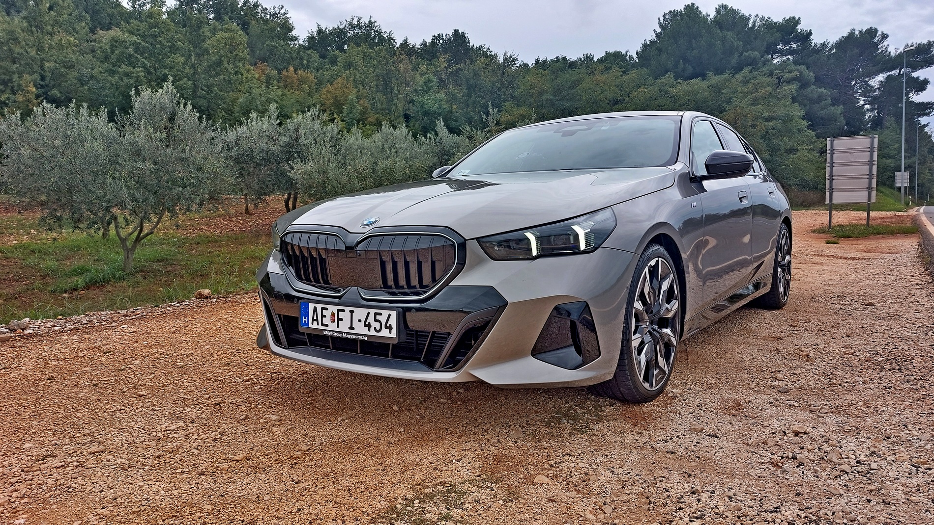 Караме новото поколение BMW Серия 5