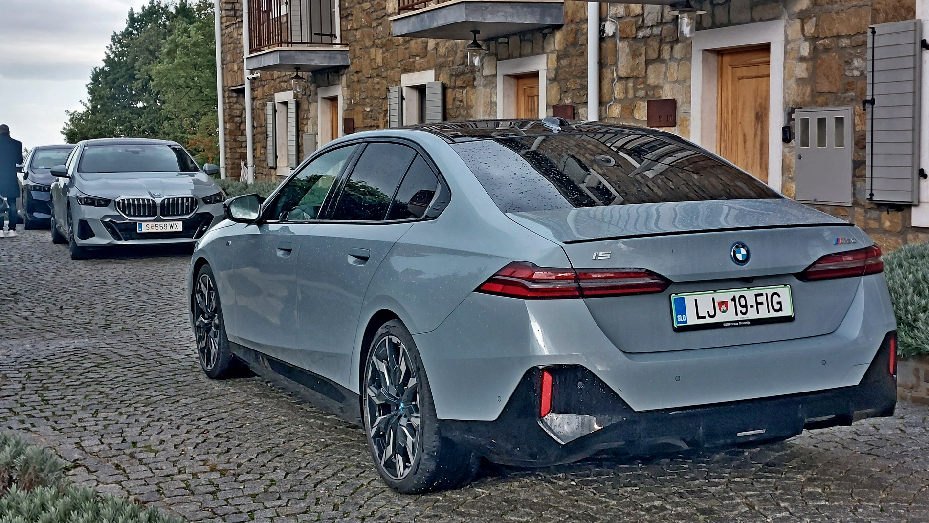 Караме новото поколение BMW Серия 5