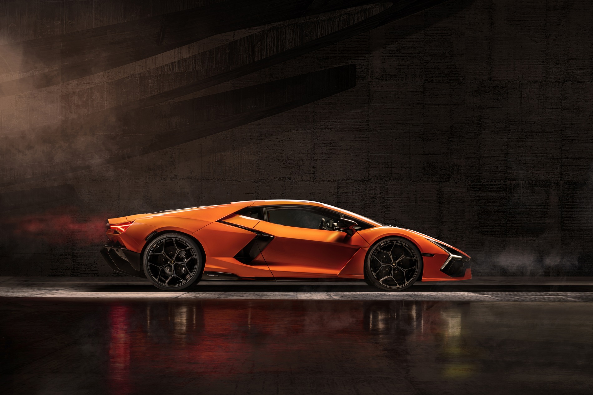 Lamborghini с луд супер хибрид