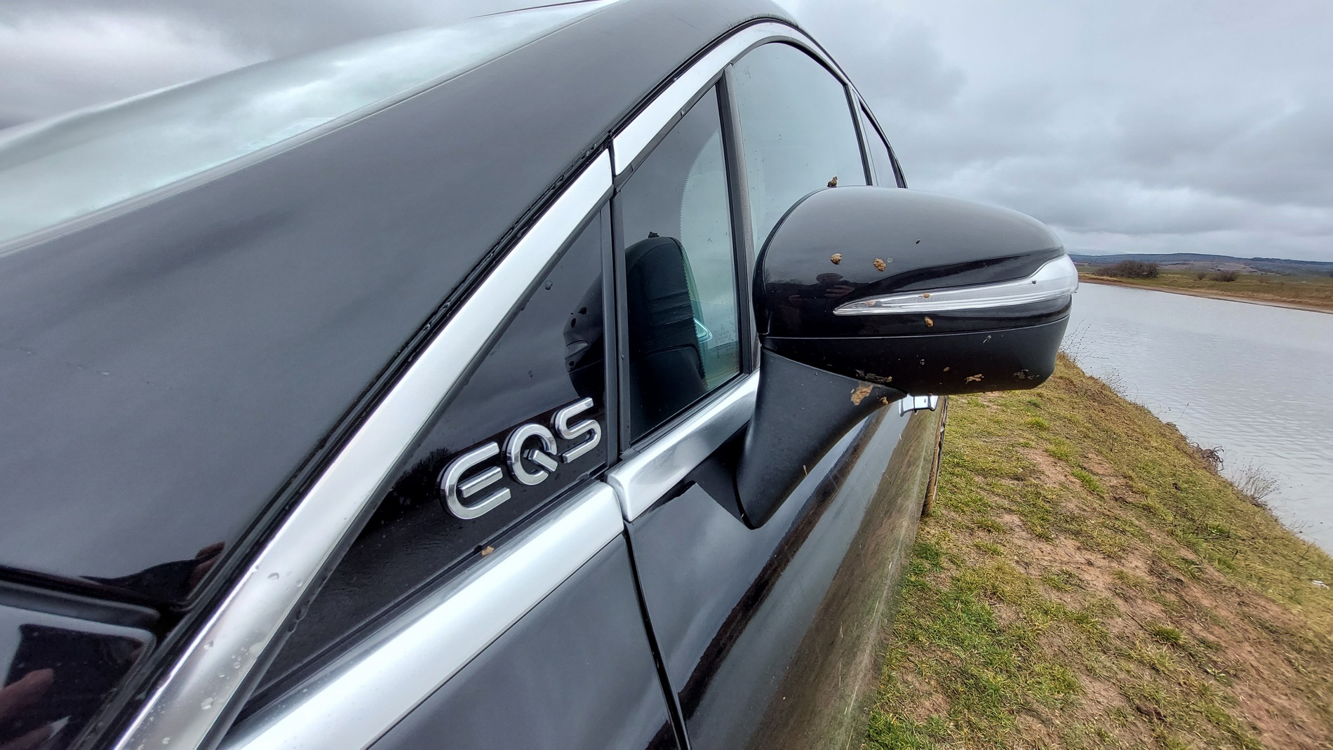 Караме електрическия Mercedes EQS SUV
