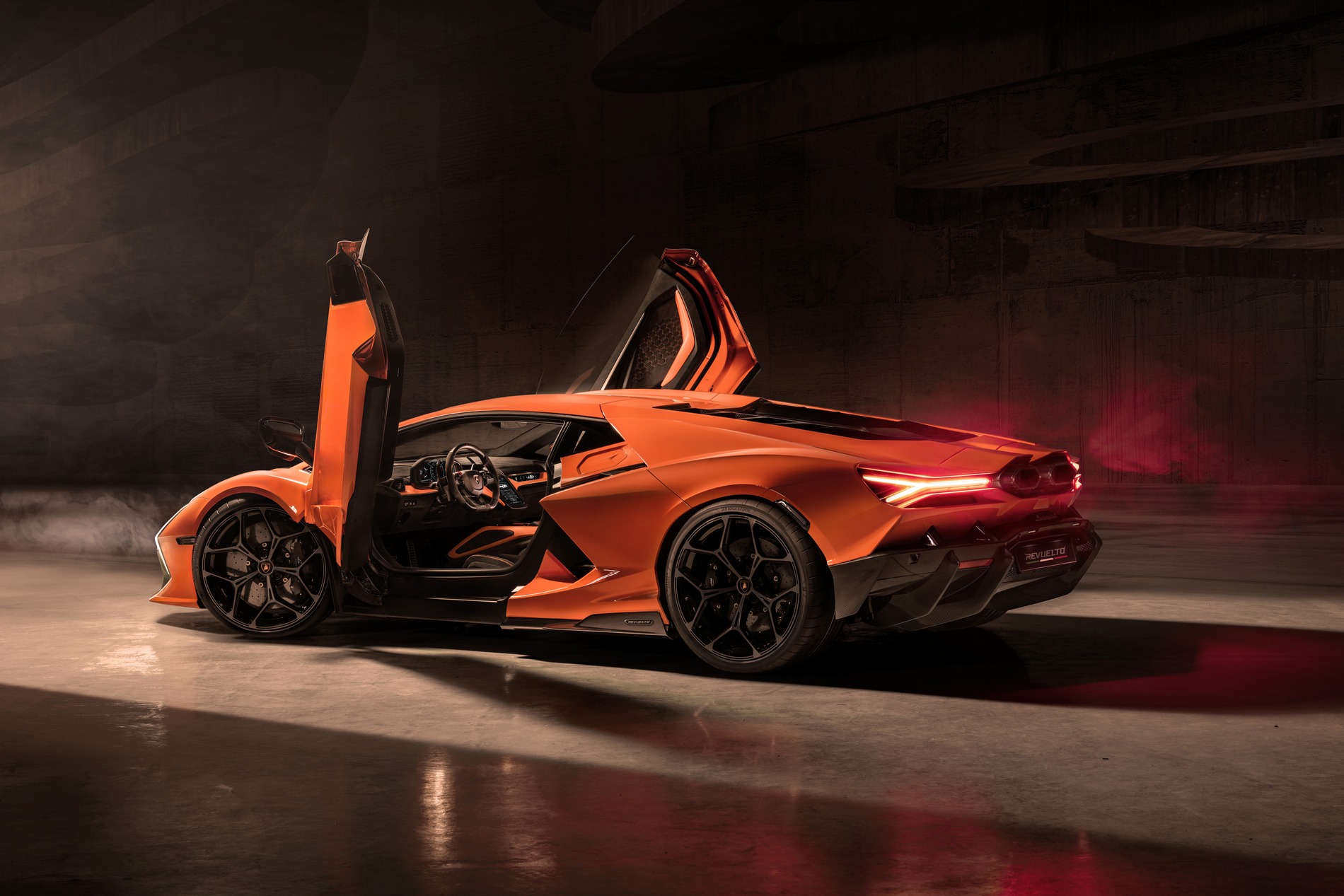 Lamborghini с луд супер хибрид