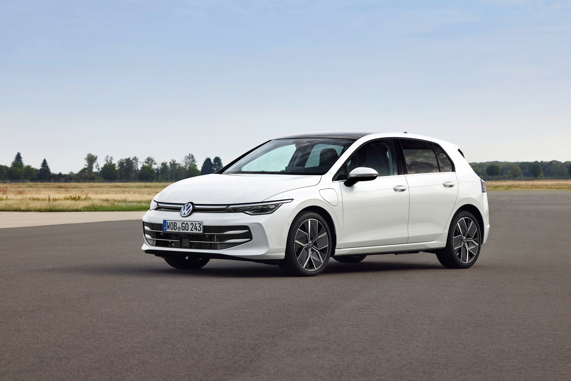 Посрещнете фейслифта на VW Golf 8