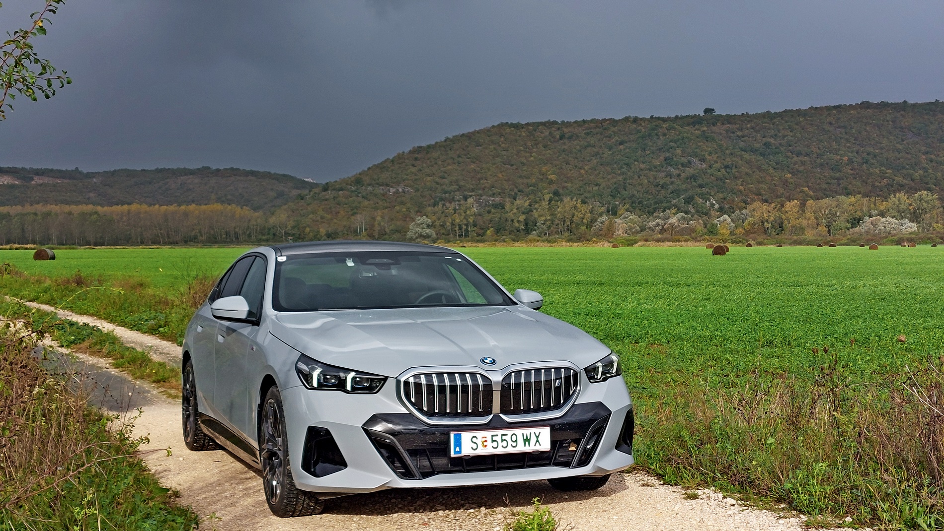 Караме новото поколение BMW Серия 5
