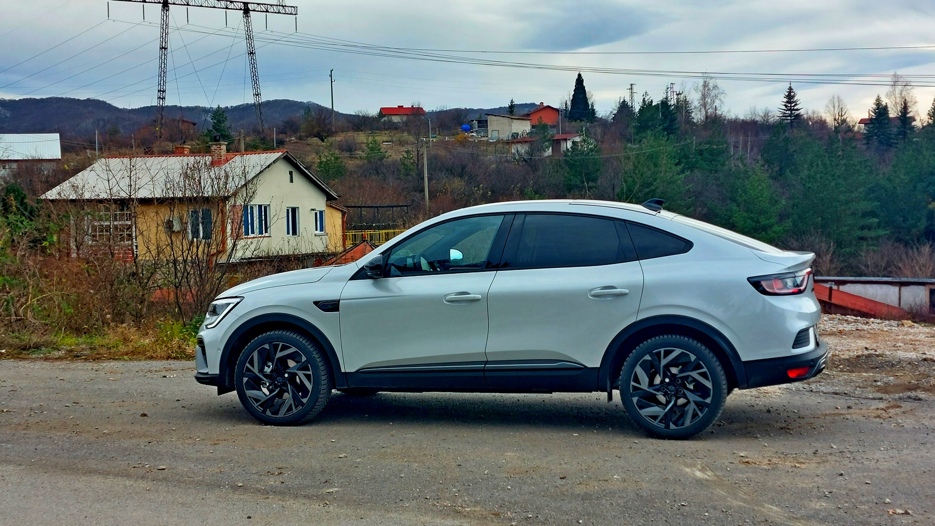 Караме Renault Arkana Esprit Alpine