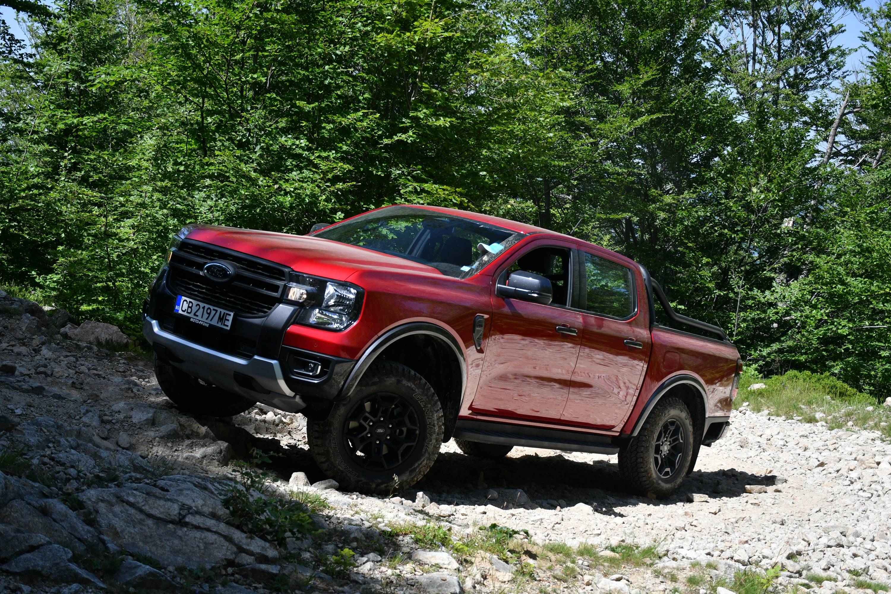 Караме офроудърите Ford Ranger и Bronco