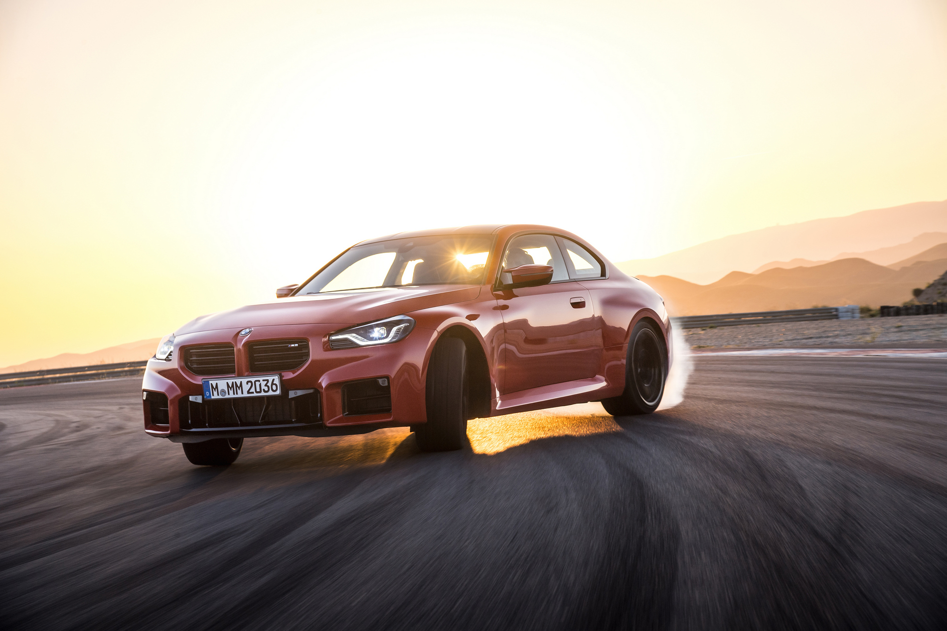 BMW M2 идва с 460 к.с. и механика