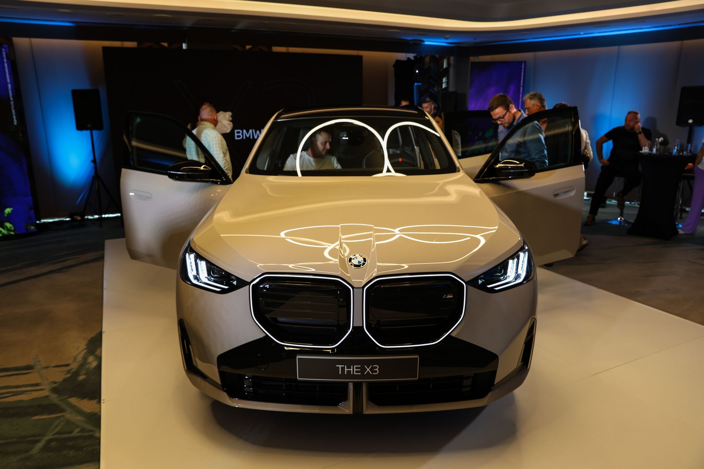 BMW X3 пристигна у нас дни преди публикуването на първите снимки