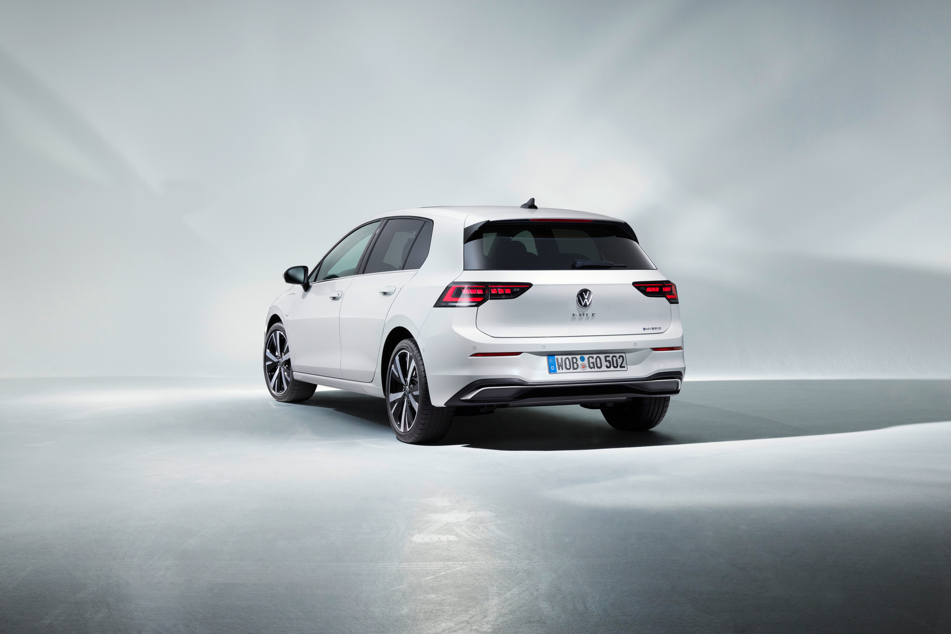 Посрещнете фейслифта на VW Golf 8