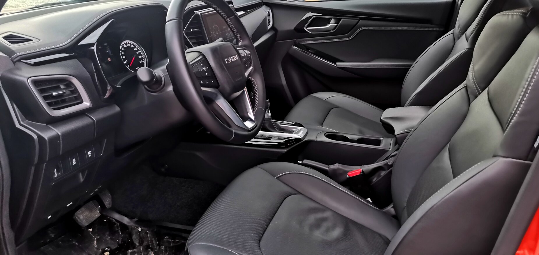 Караме Isuzu D-Max