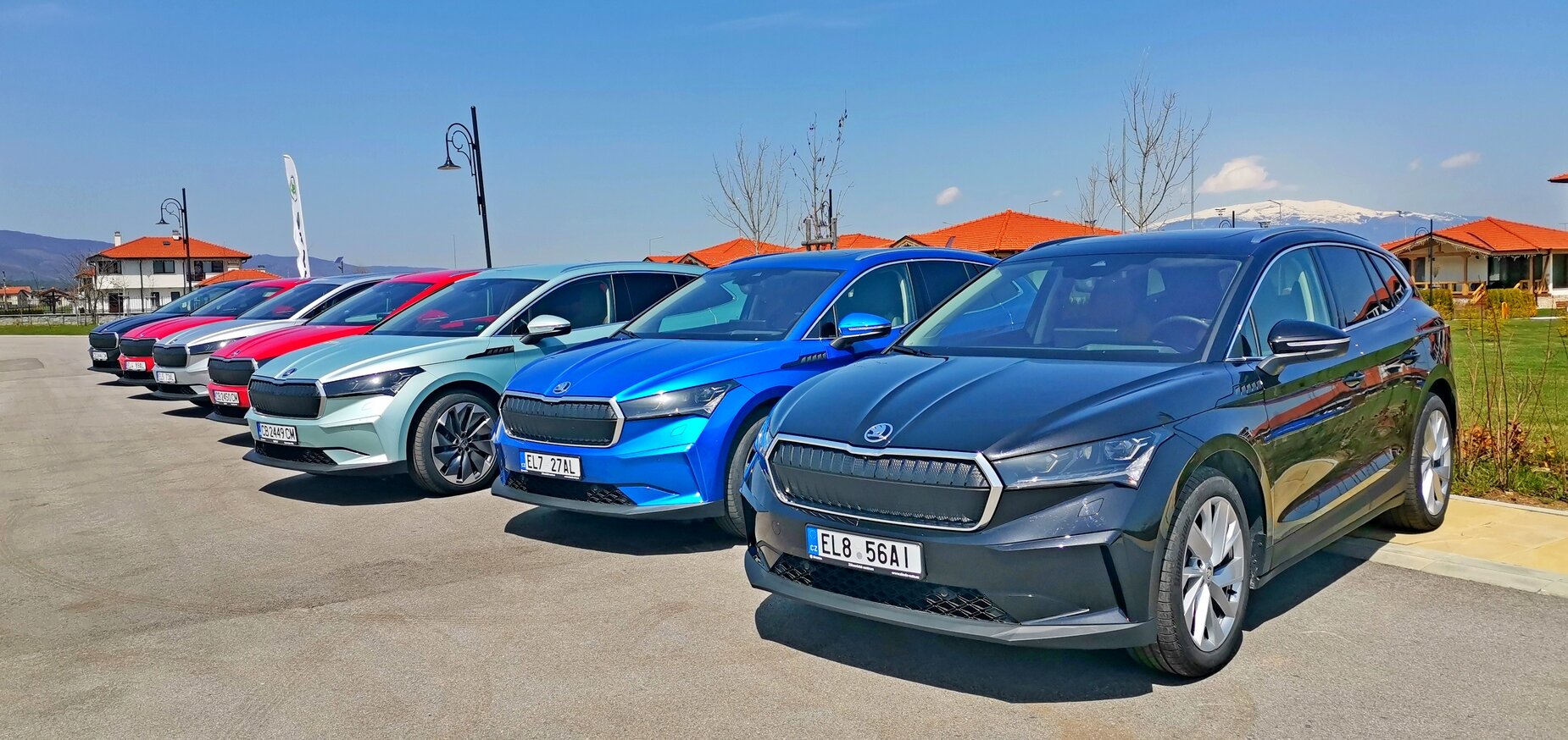 Караме електрическата Skoda Enyaq